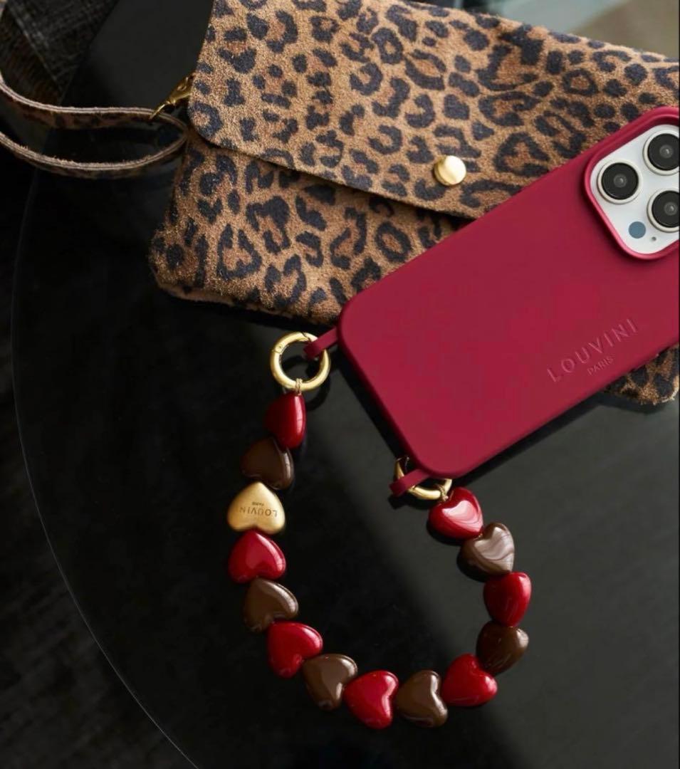 LOUVINI ハンドストラップ