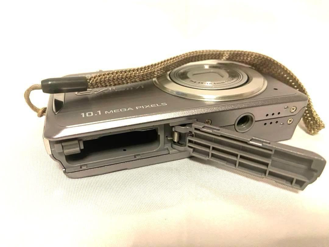 美品 カシオ Casio Exilim EX-Z270 デジカメ デジタルカメラ