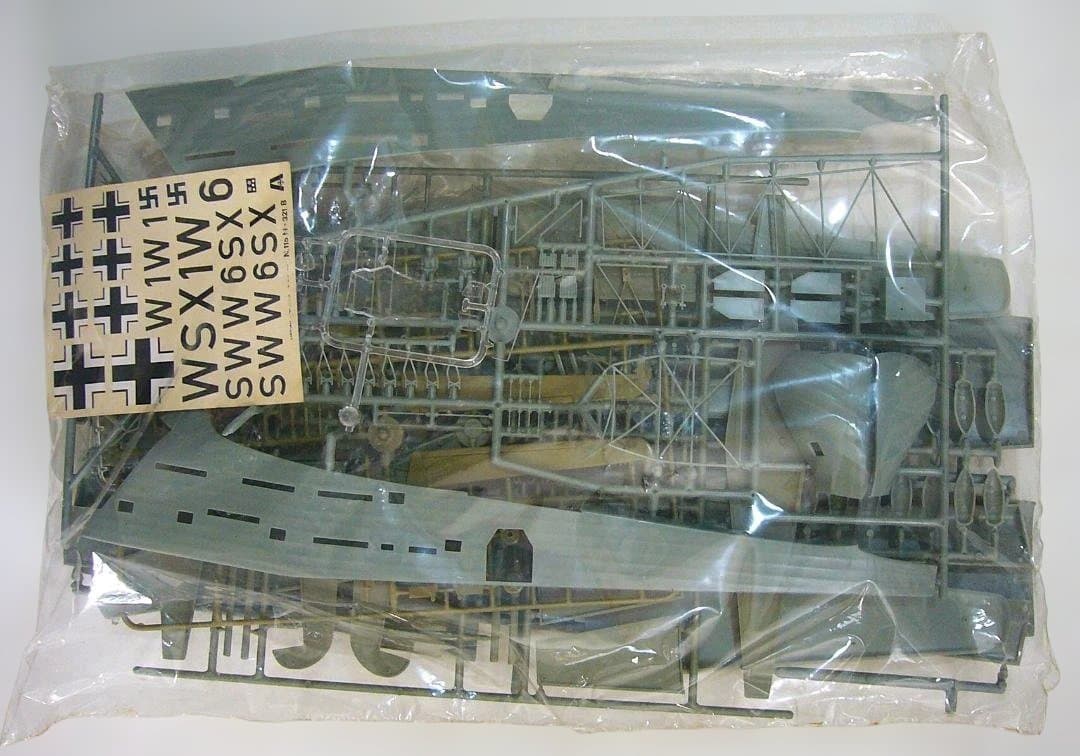 WWⅡ　ドイツ軍用機　大型モデル　GIGANT, STORCH 2個セット