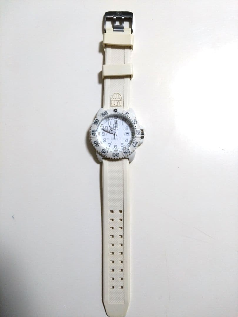 ■美品 LUMINOX 3057 カラーマーク ホワイトアウト 44mm
