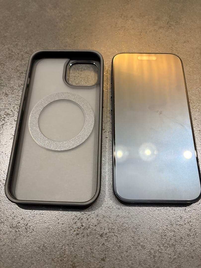 iPhone 15 256GB 本体　ブラック　SIMフリー　保護カバー付き