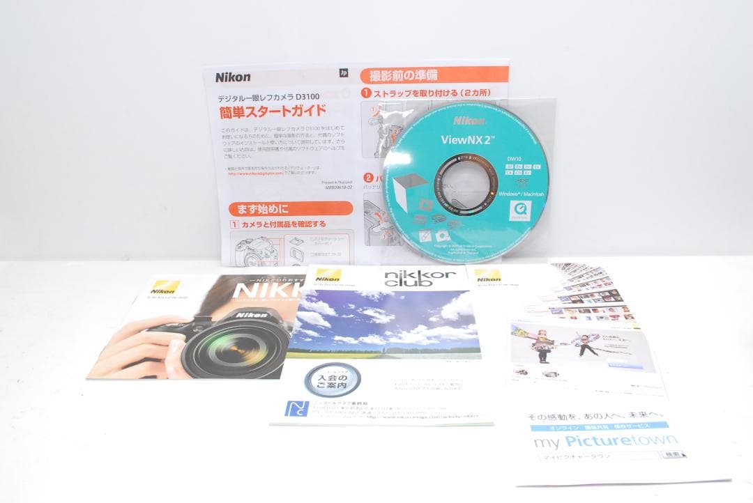 【新品級ショット数　外箱付】Nikon D3100　スマホ転送　動画も撮影できる