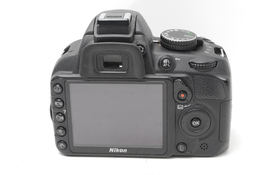 【新品級ショット数　外箱付】Nikon D3100　スマホ転送　動画も撮影できる