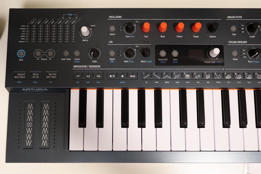 ARTURIA MiniFreak 美品・アクティベート可