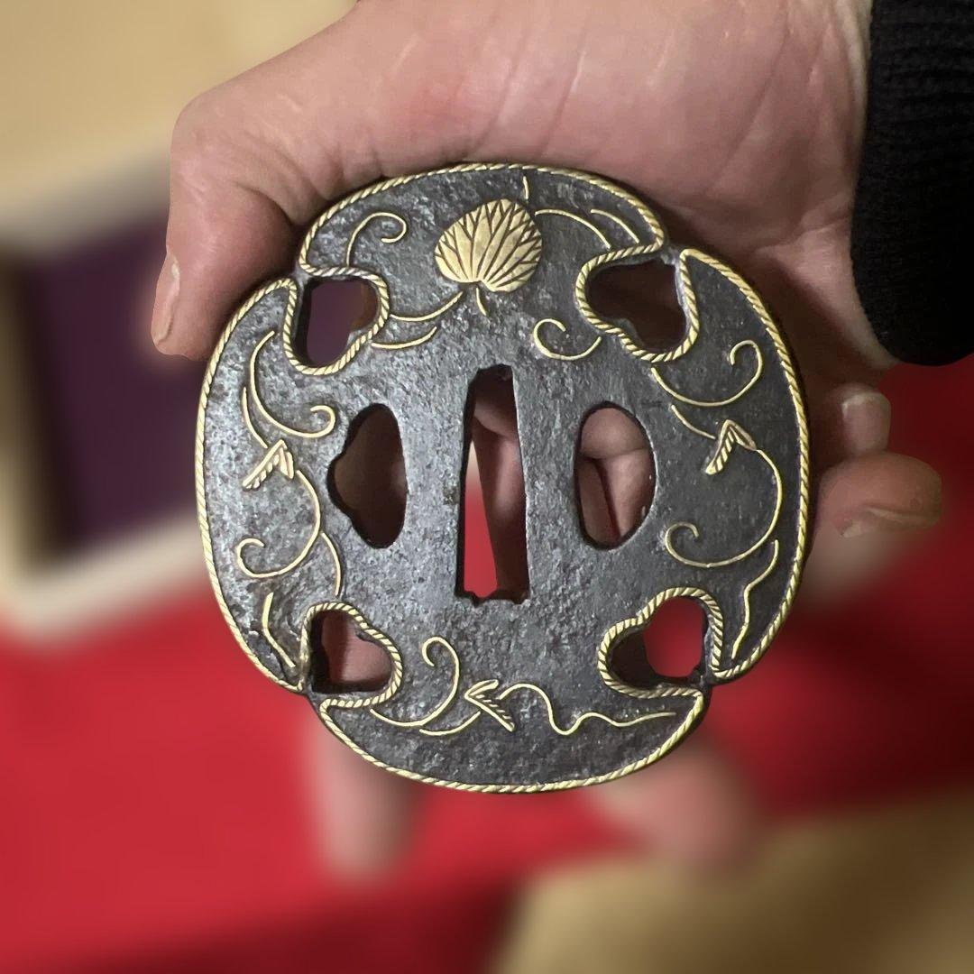 美術品・アンティーク・コレクション 武具 逸品　江戸時代　鉄地　象嵌　鍔