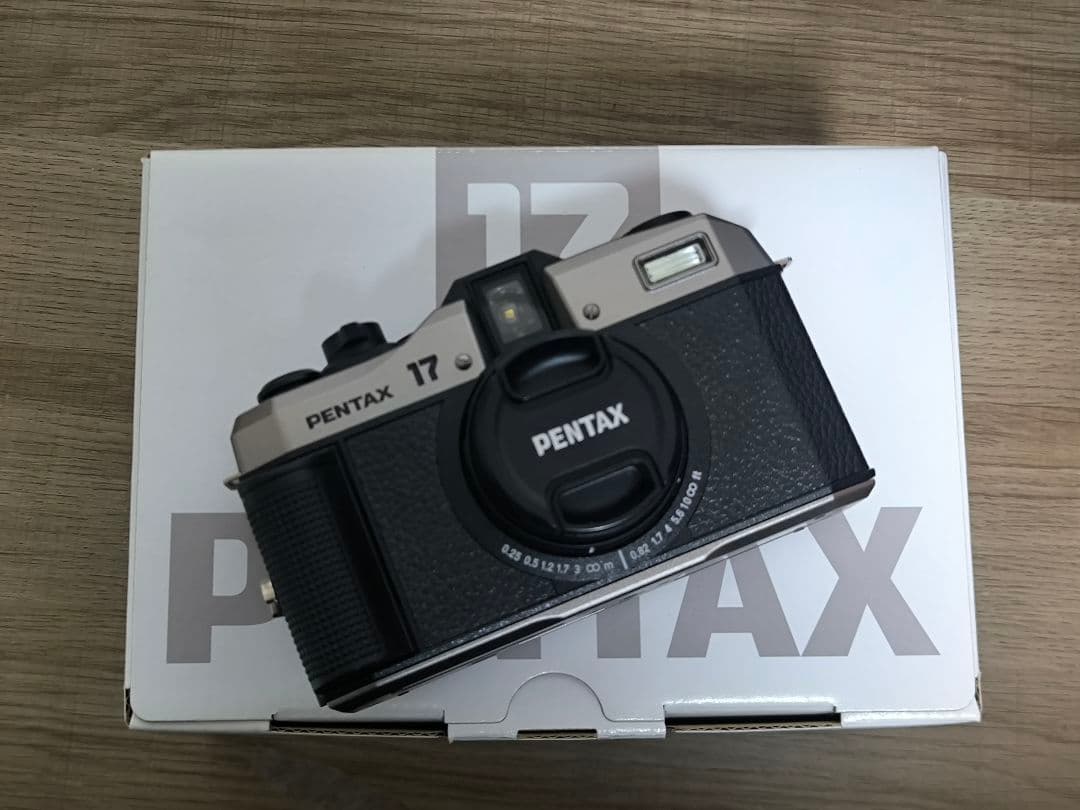 ペンタックス　PENTAX 17 フィルムカメラ