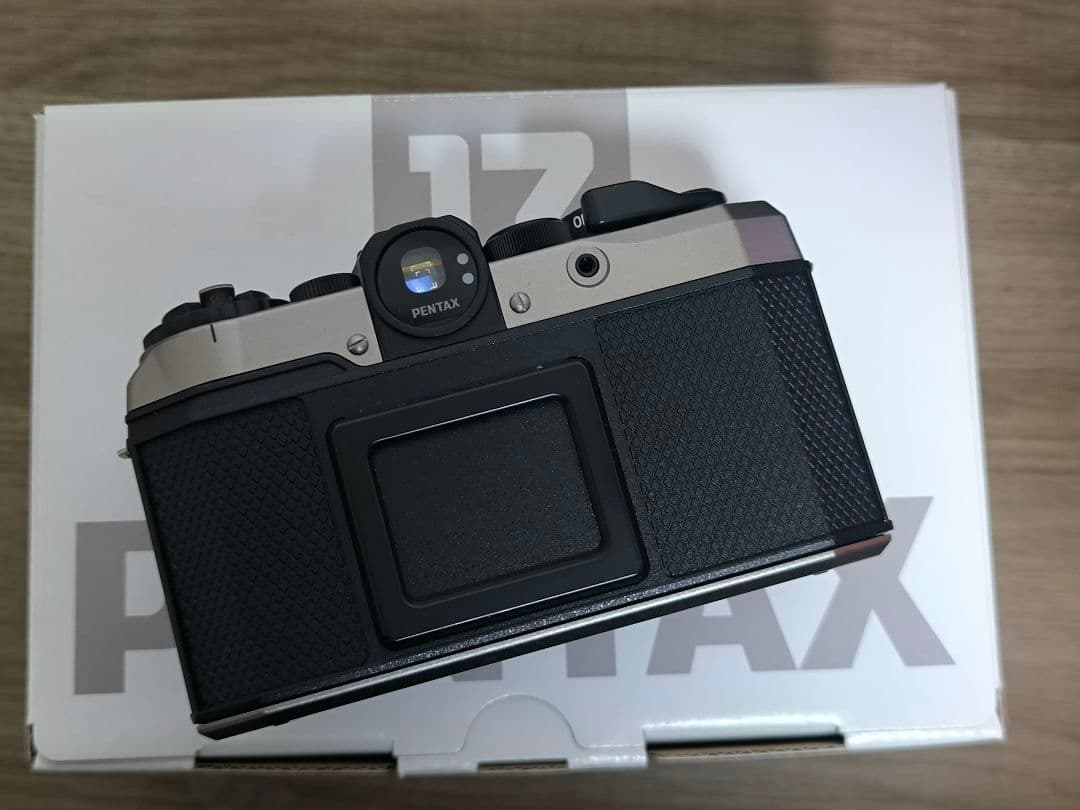 ペンタックス　PENTAX 17 フィルムカメラ