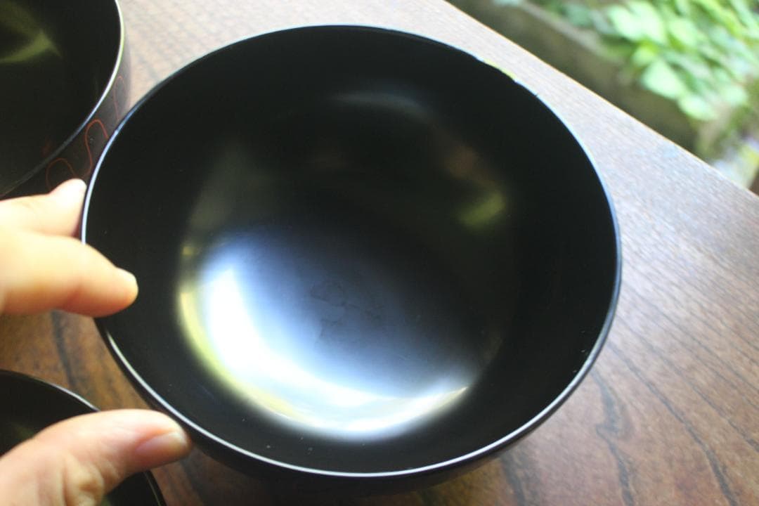 デッドストック！上質黒漆に極上網目蒔絵の映える煮物椀2点（検輪島塗蒔絵椀雑煮椀