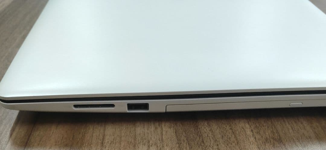 【即購入◎】DELLノートパソコン 12G白 Inspiron 3581【中古】