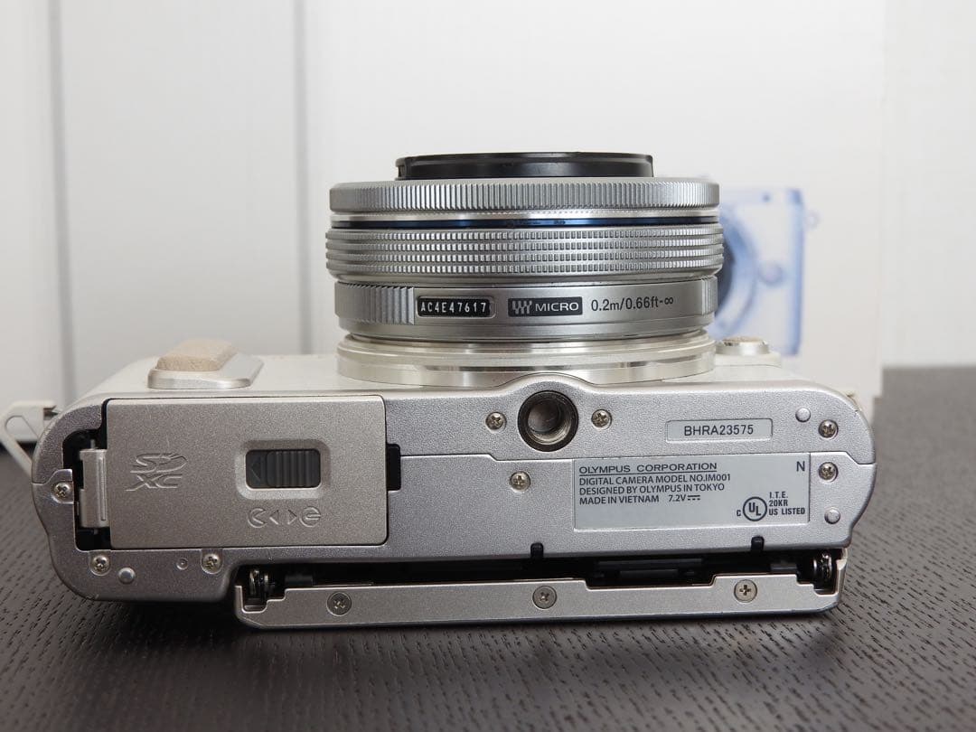 OLYMPUS PEN E-PL8 ダブルズーム ホワイト オリンパスミラーレス