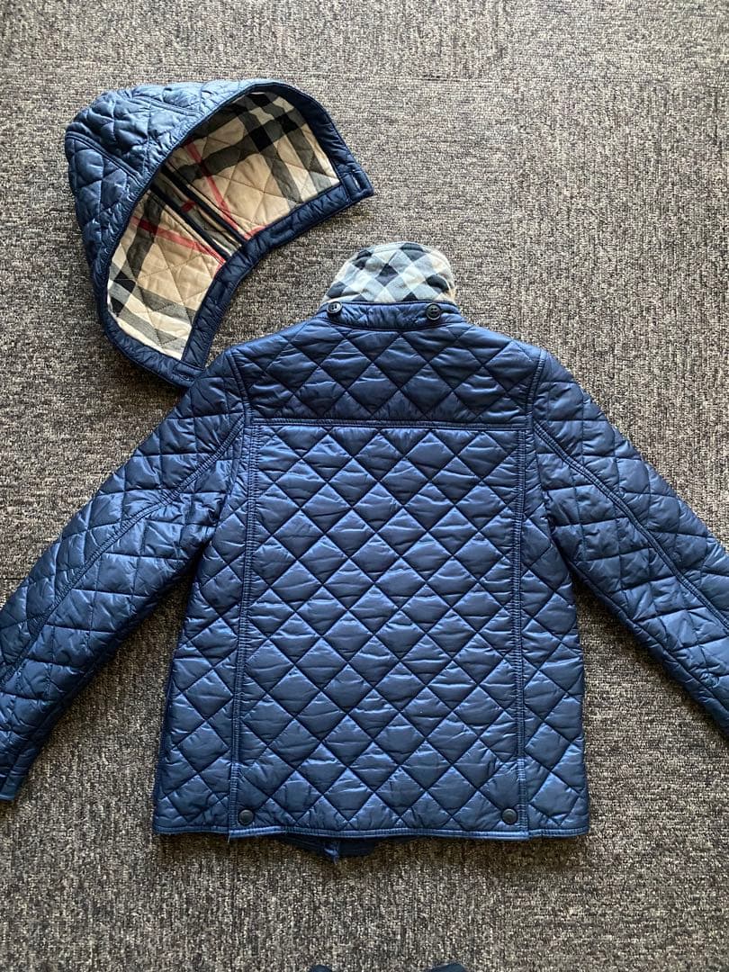 バーバリー　中綿キルティングジャケット　6Y