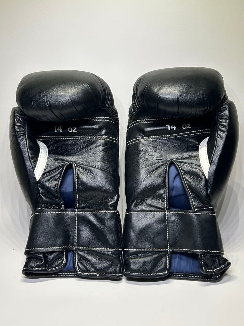 Winningベルト式14オンス黒グローブ/ボクシングトレーニング/ウイニング