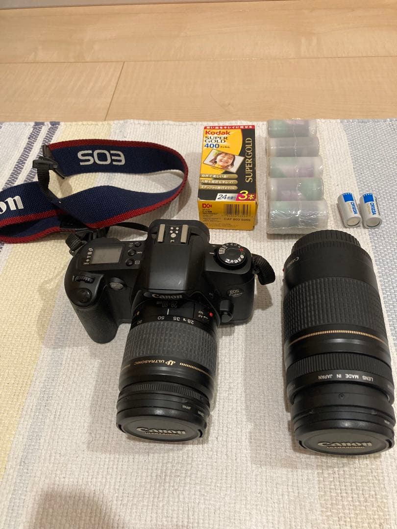 Canon EOS 一眼レフカメラ + レンズ2本　フィルム付き
