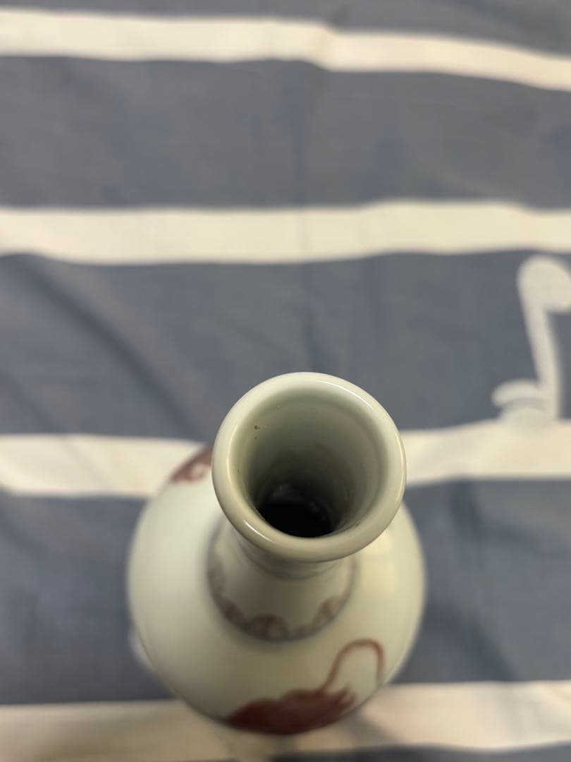 中国古美術品　青花釉裏紅　獅子文花瓶　大清乾隆年製　26cm