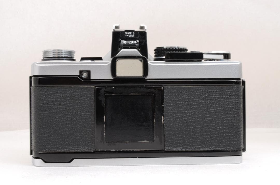 フィルムカメラ OLYMPUS OM-2N + 50mm f/1.8 + 200mm f/4