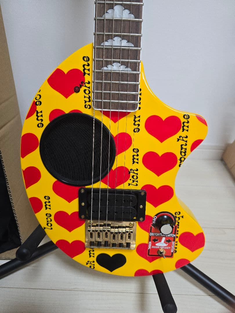 フェルナンデス ミニエレキギター YELLOW HEART　ZO-3