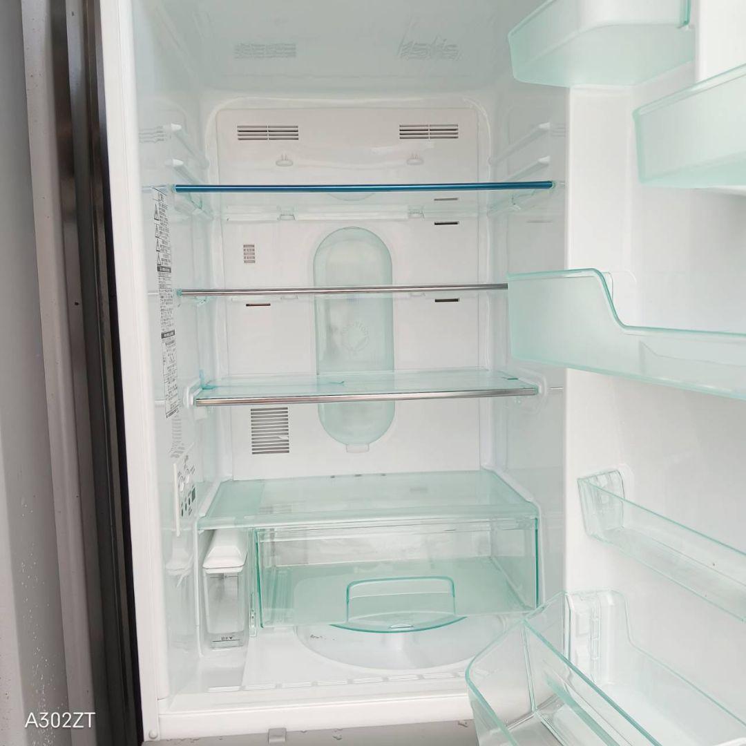 送料設置無料　Panasonic　自動製氷機能付き大型冷蔵庫　365L