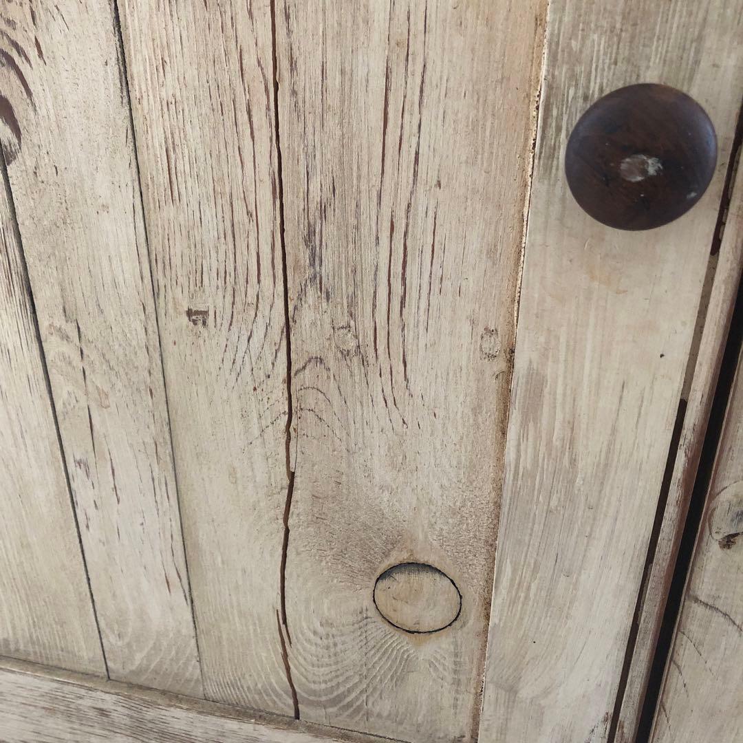 チェブ　確認用　カップボード　下部分