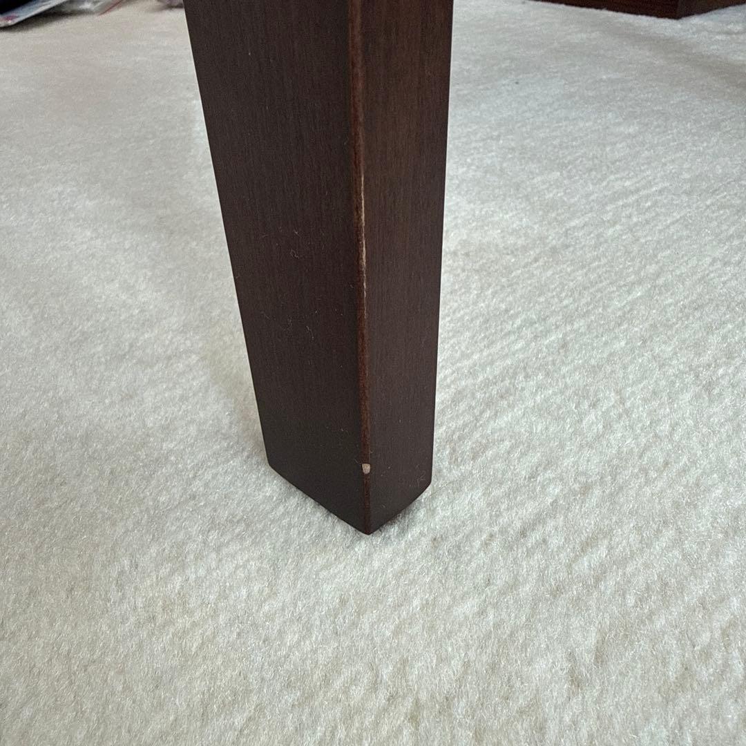 ダークブラウン 木製チェア ベージュクッション