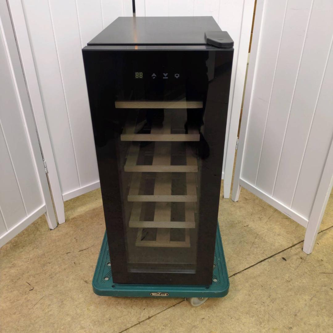 ★ PlusQ 12本収納ワインセラー　ペルチェ式 B　WC-012P　40L