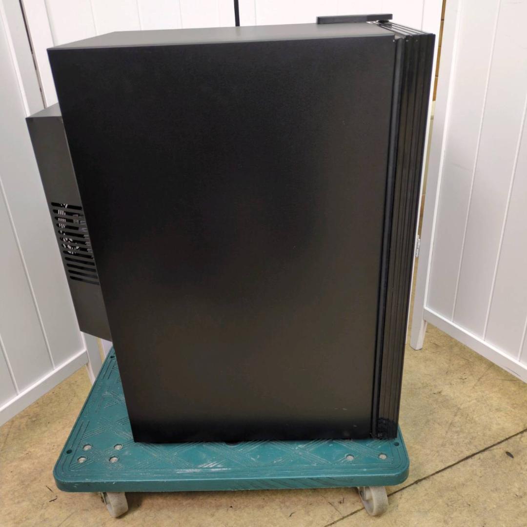 ★ PlusQ 12本収納ワインセラー　ペルチェ式 B　WC-012P　40L