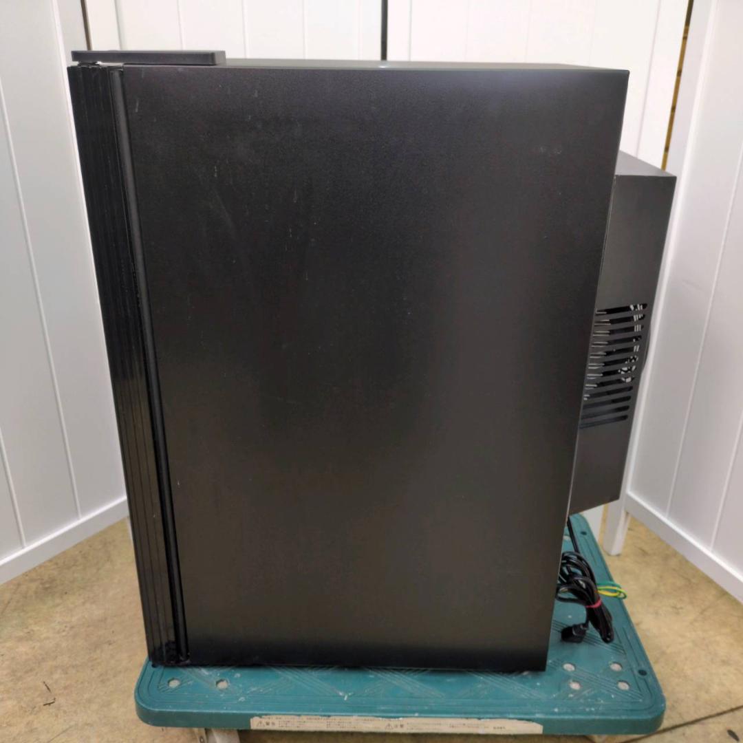 ★ PlusQ 12本収納ワインセラー　ペルチェ式 B　WC-012P　40L