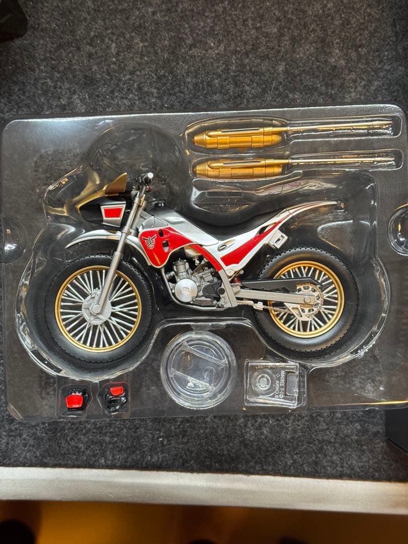 真骨彫　仮面ライダー クウガ　50周年記念 タイタンフォーム　フィギュアセット