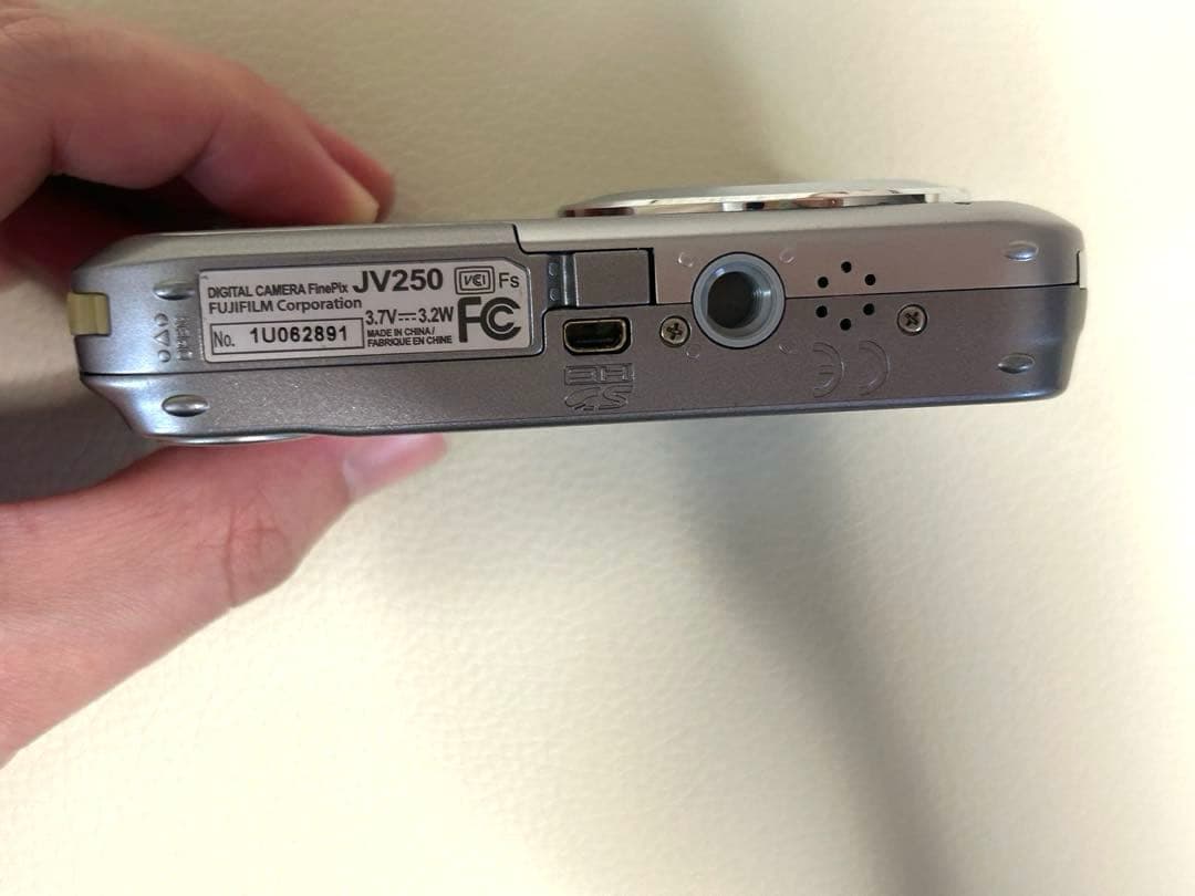 【動作確認済】FUJIFILM デジタルカメラ　FinePix JV250