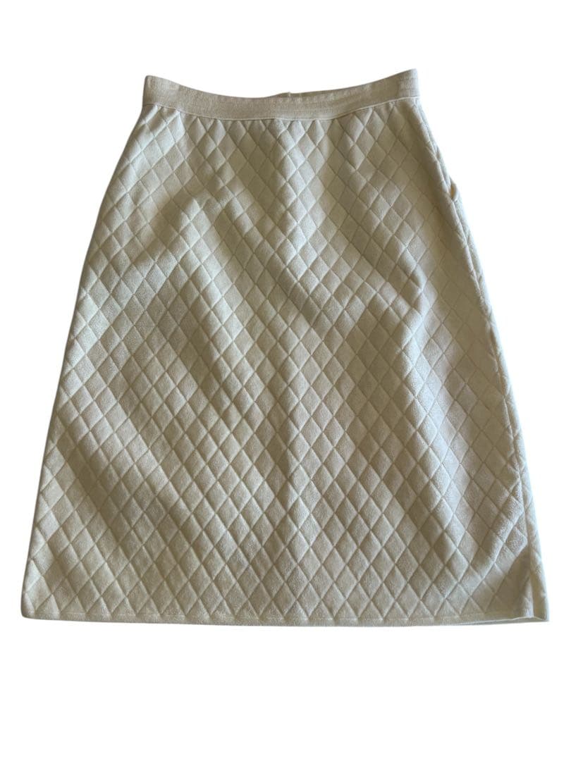 CHANEL 未使用　ココボタン キルティング Aラインスカート　38