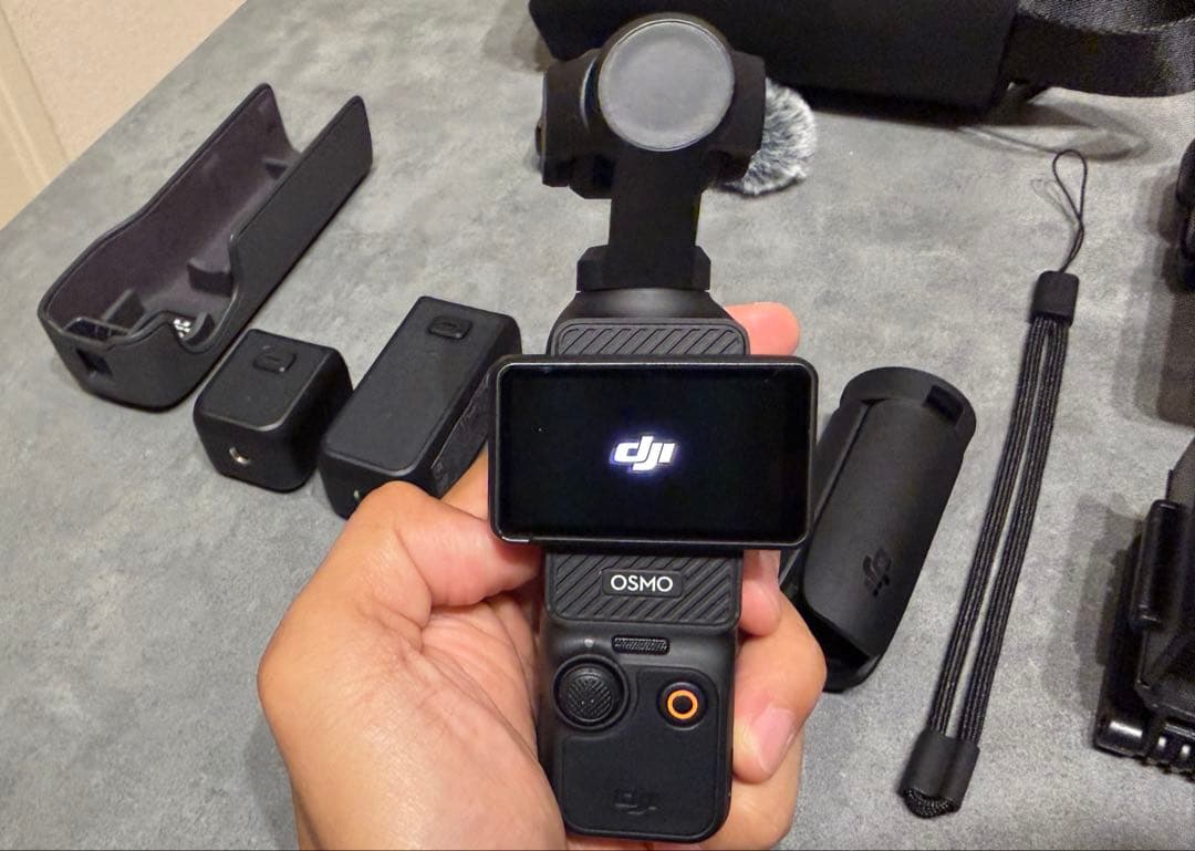 DJI Osmo Pocket 3 クリエイターコンボ（一部付属品欠品あり）