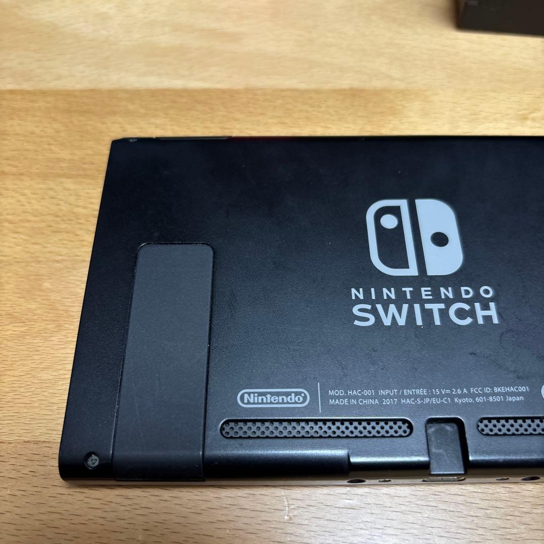 nintendo switch 本体　画面傷あり　ニンテンドースイッチ