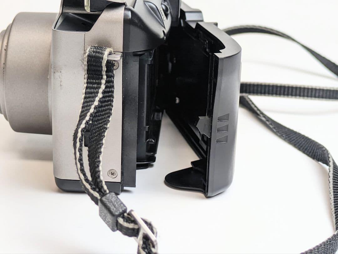 【ジャンク】キヤノン Canon Autoboy S2 フィルムカメラ