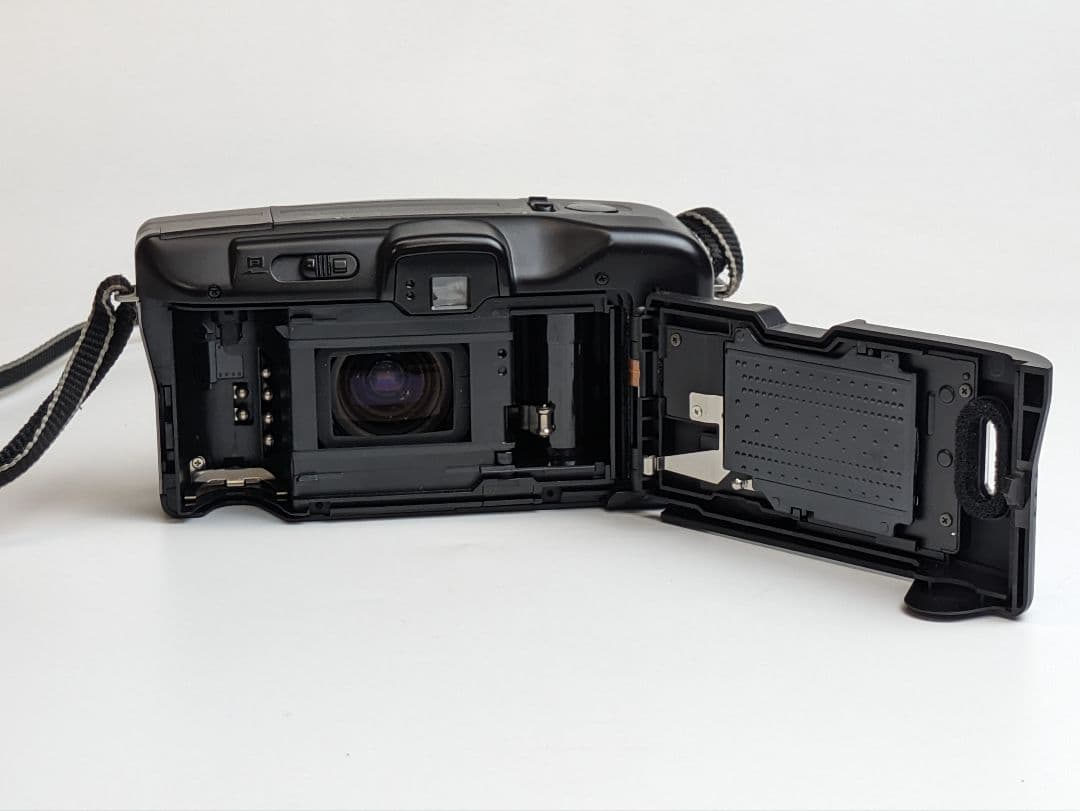 【ジャンク】キヤノン Canon Autoboy S2 フィルムカメラ