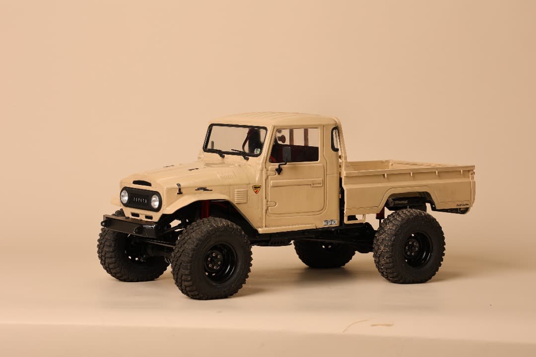 トラクサス TRX4 ランクル40ピックアップ仕様