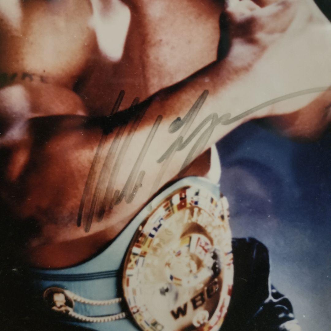 マイク・タイソン サイン入り写真