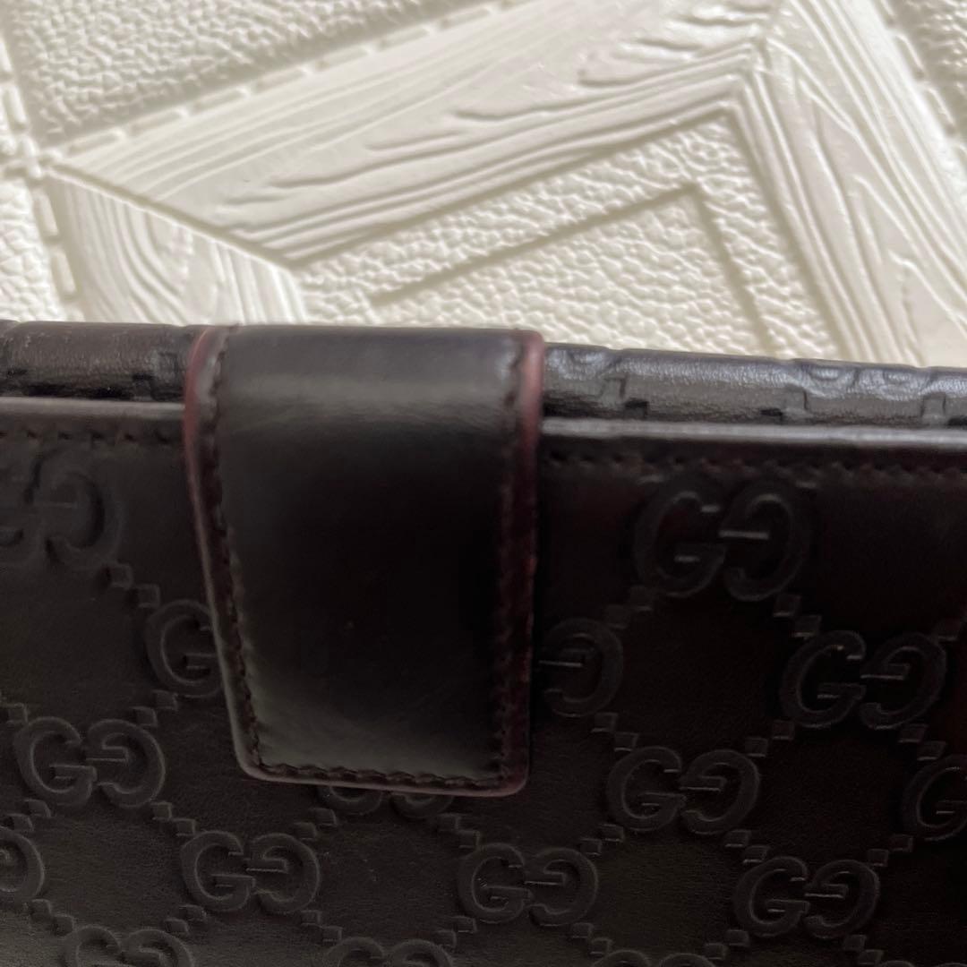 GUCCI 財布　ブラウンレザー 二つ折り財布　型押し