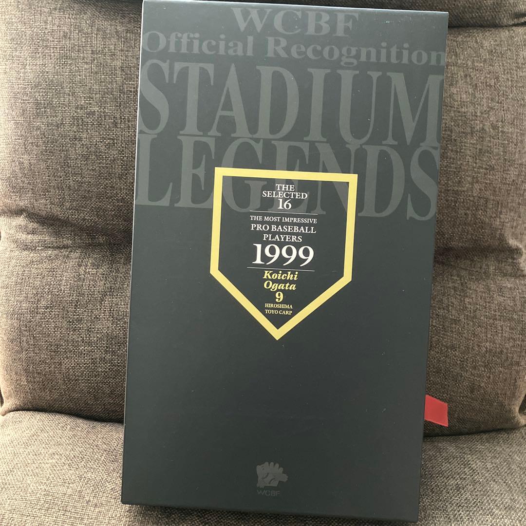 緒方孝市　限定フィギュア　広島カープ監督