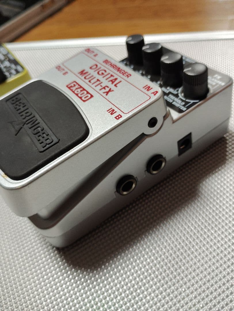 ベリンガー　BEHRINGER エフェクターセット