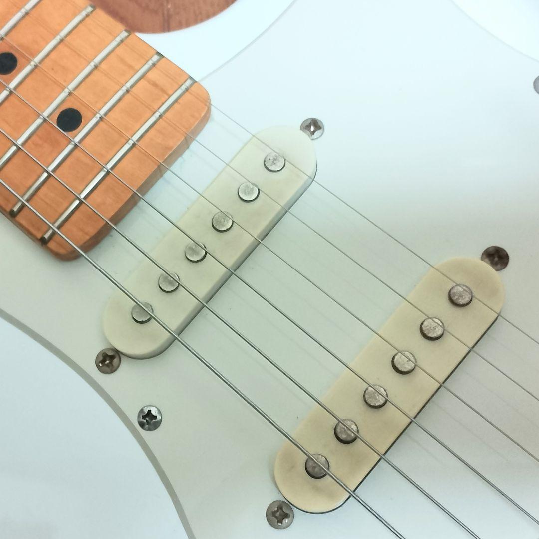 BEHRINGER　iAXE393　USB端子付き 　エレキギター　弦は新品！