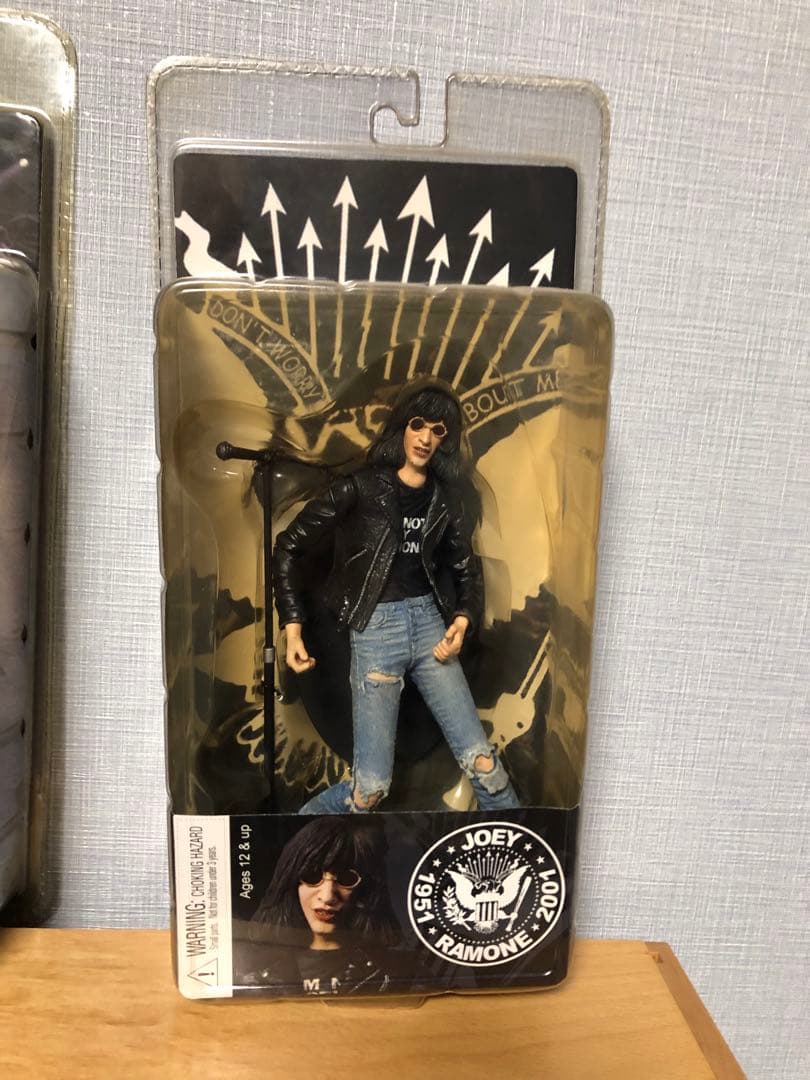 neca Iggy Pop &RAMONESフィギュアセット