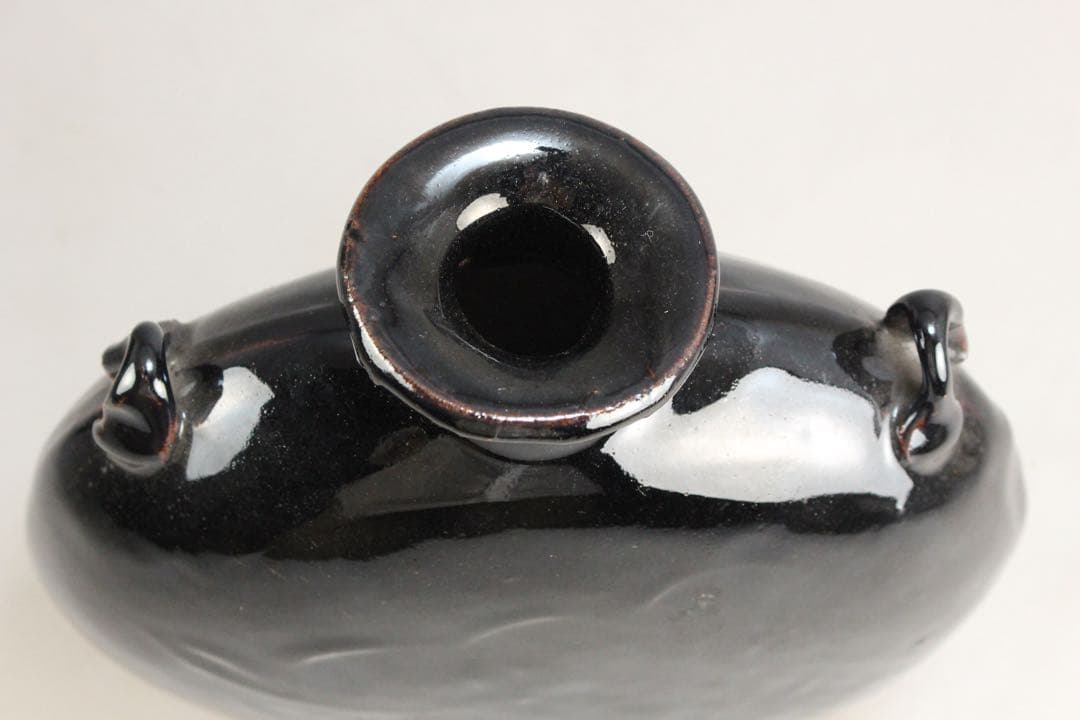 No4476 中国美術　磁州窯　黒釉葉文扁壷　木製台/木箱付　花器　送料無料