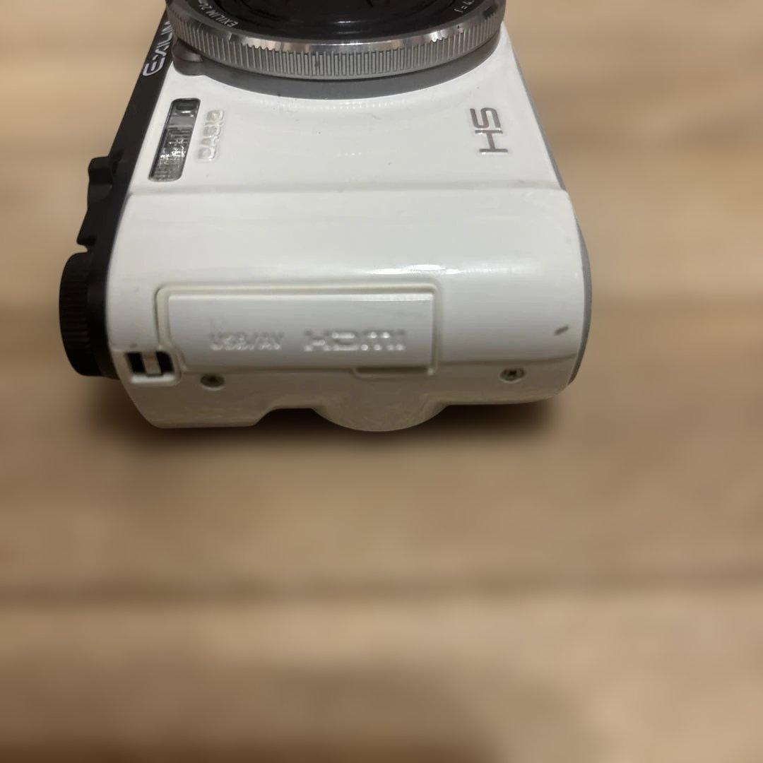 CASIO EXILIM EX-FC300S ホワイト