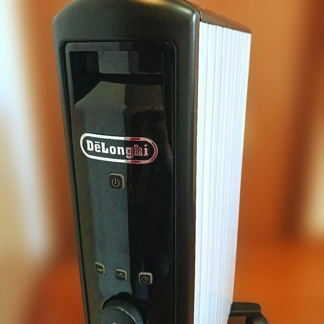 リモコン付き⭐DeLonghi オイルヒーター 縦型