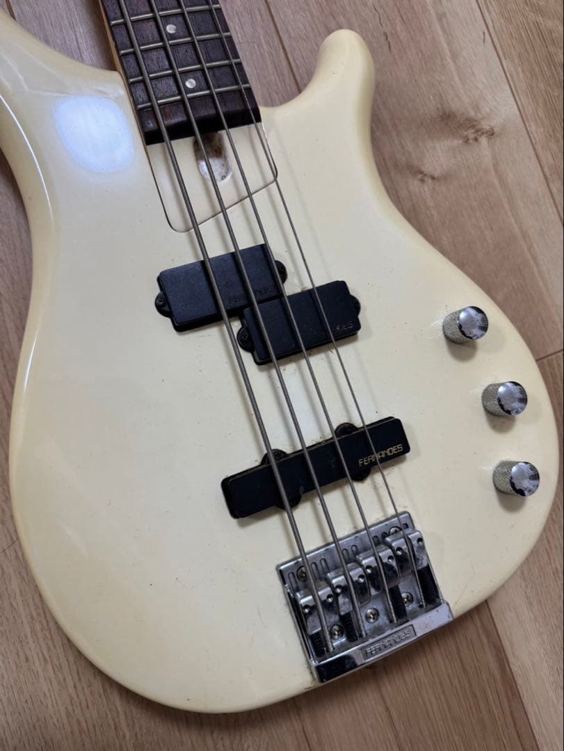 FERNANDES エレキベース PJタイプ 4弦 クリーム系 現状品