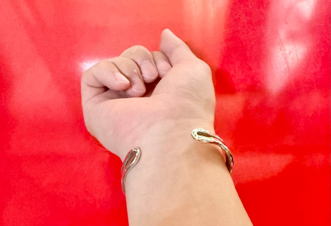 し*ご様 市松　シルバー クロスバングル 収納袋付き