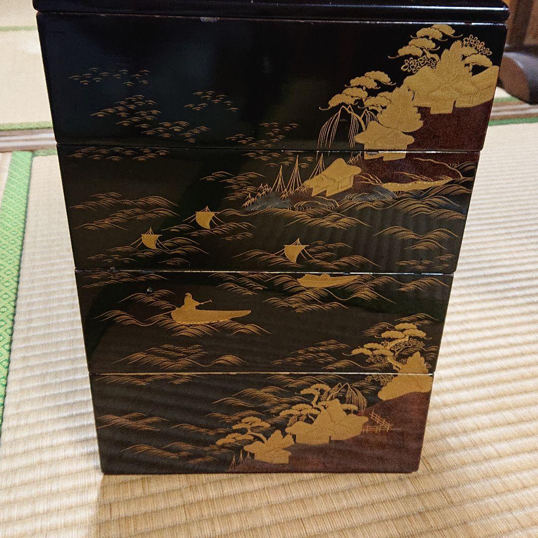 四段のお重です。