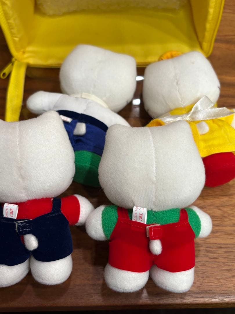 希少☆1997年☆新品　タグ付 いちごハウス　ハローキティ　ぬいぐるみ