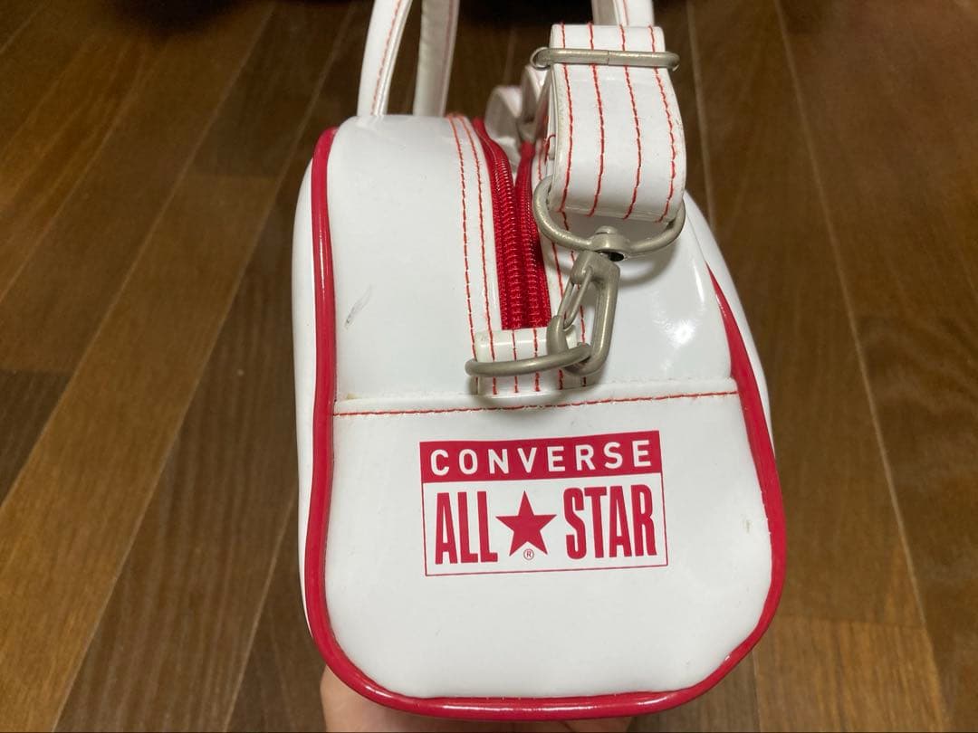 CONVERSE ワンスター　ミニバッグ　ハンドバッグ エナメル