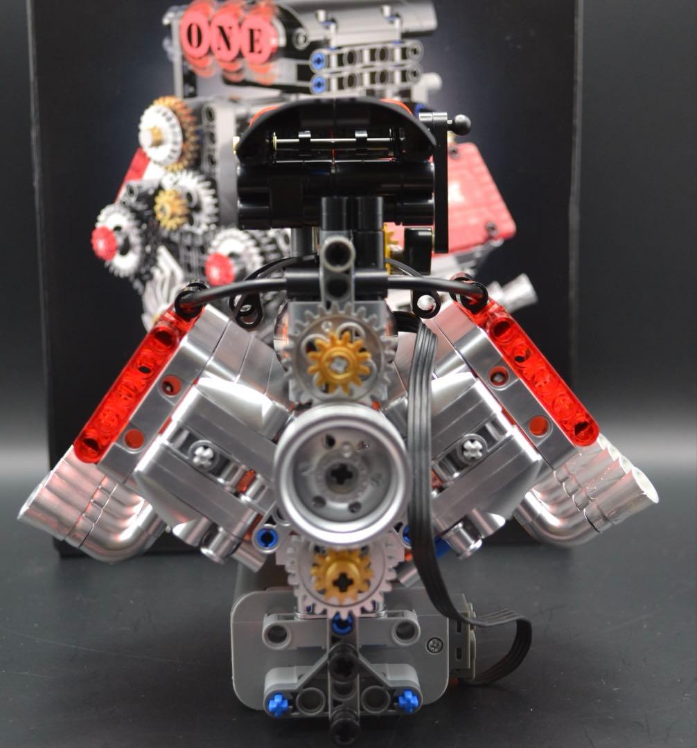V8エンジン ブロック模型 組み立て済み 可動モデル｜箱・説明書付き