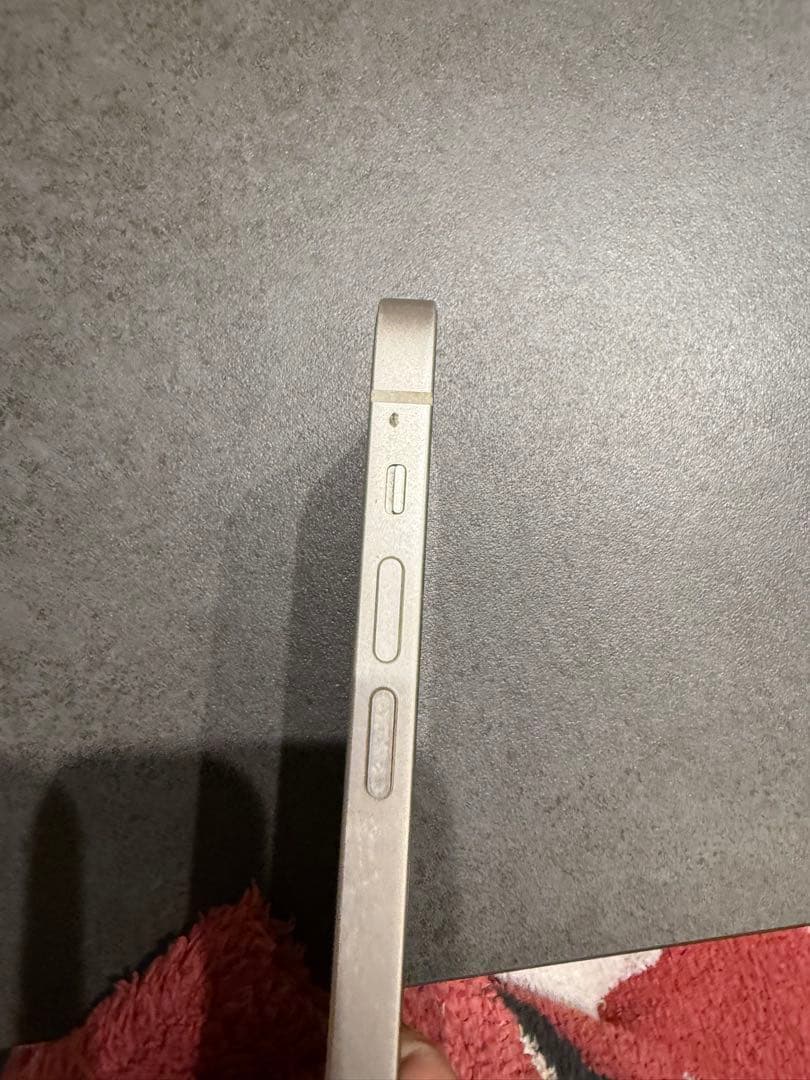 Apple iPhone 12 ホワイト 本体【購入前にコメント必須】ケース付き